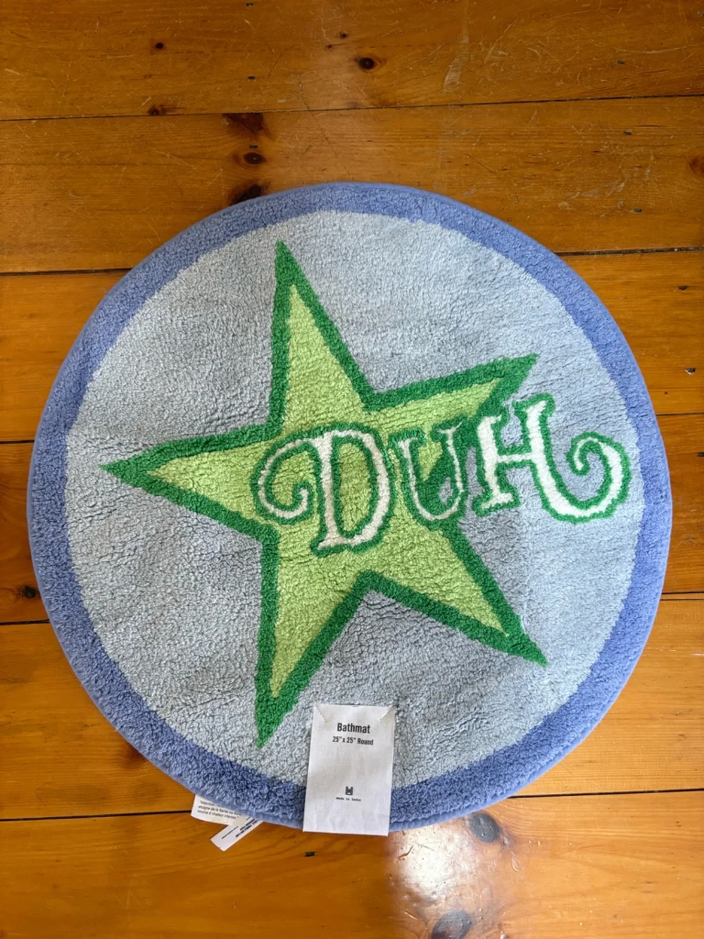 NWT Urban Outfitters Duh Star Round Plush Tufted Bath Mat
